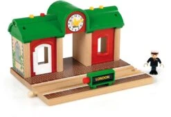 Haba || Ravensburger || Brio Verkäufe 3 BRIO Sprechender Bahnhof