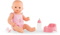Corolle 9000130250 Mon Grand Poupon Emma Trink Und Näss Badebaby 36cm / Französische Puppe Mit Charme Und Vanilleduft 7 Corolle 9000130250 Mon Grand Poupon Emma Trink Und Näss Badebaby 36cm / Französische Puppe Mit Charme Und Vanilleduft -Haba || Ravensburger || Brio Verkäufe corolle 9000130250 mon grand poupon emma trink und naess badebaby 36cm franzoesische puppe mit charme und vanilleduft 3