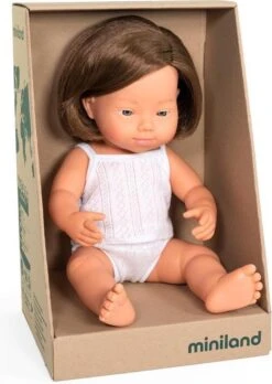 Miniland Babypuppe Europäisches Mädchen 38cm Mit Downsyndrom, 31174 -Haba || Ravensburger || Brio Verkäufe miniland babypuppe europaeisches maedchen 38cm mit downsyndrom 31174 2