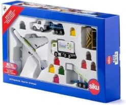 SIKU 6312, Flughafenset, Metall/Kunststoff, Weiß, Inkl. Verkehrsflugzeug, Catering-Fahrzeug, Anhänger Mit Fluggasttreppe, Flughafenschlepper, Kofferanhänger Und 5m Langes Rollfeld-Tape